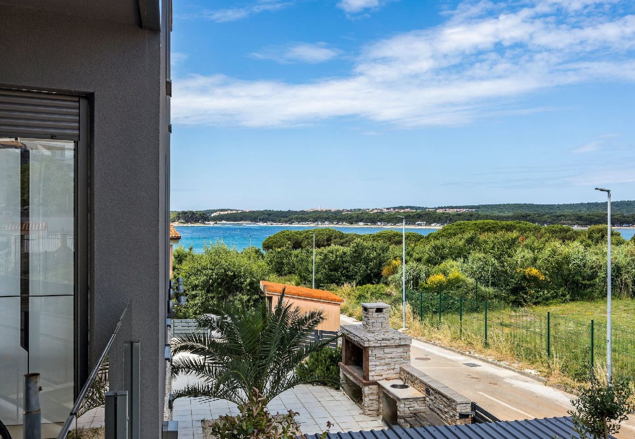 Apartment in Medulin - Medulin Beach Apartment with Sea View  