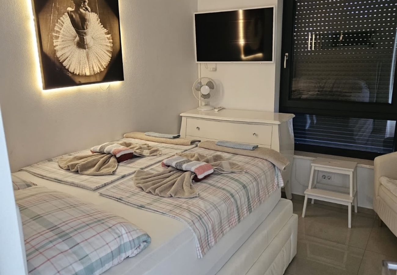 Apartment in Medulin - Medulin Beach Apartment with Sea View  