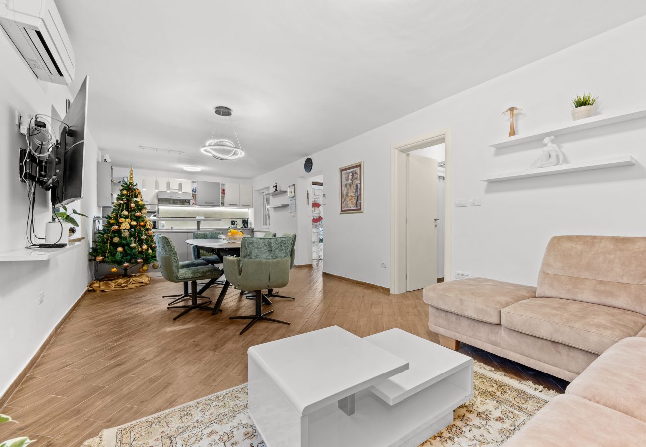 Apartment in Medulin - Villa Amalija-Apartment Amy with Sea View