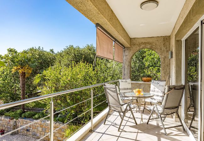 Apartment in Banjol - Magical Garden with Shared Jacuzzi - Blanka A1 Apartment in Banjol - Magical Garden with Shared Jacuzzi - Blanka A1