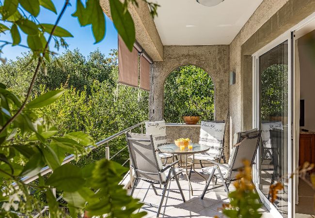 Apartment in Banjol - Magical Garden with Shared Jacuzzi - Blanka A1 Apartment in Banjol - Magical Garden with Shared Jacuzzi - Blanka A1