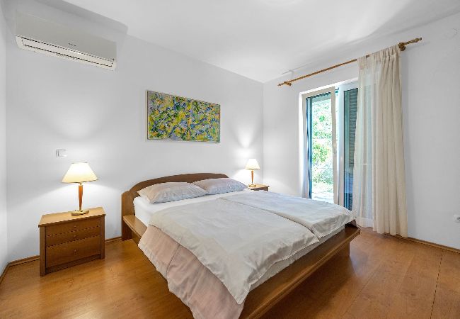 Apartment in Banjol - Magical Garden with Shared Jacuzzi - Blanka A1 Apartment in Banjol - Magical Garden with Shared Jacuzzi - Blanka A1