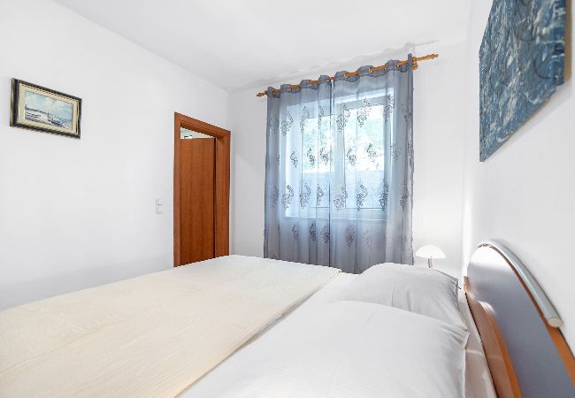 Apartment in Banjol - Magical Garden with Shared Jacuzzi - Blanka A1 Apartment in Banjol - Magical Garden with Shared Jacuzzi - Blanka A1