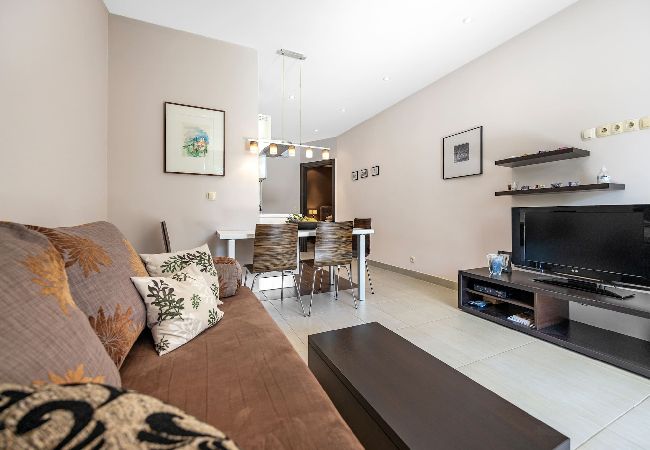 Apartment in Banjol - Magical Garden with Shared Jacuzzi - Blanka N2 Apartment in Banjol - Magical Garden with Shared Jacuzzi - Blanka N2