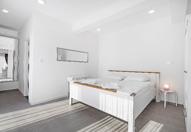 Apartment in Banjol - Wonderful Terrace and Sea View - Max 1 Apartment in Banjol - Wonderful Terrace and Sea View - Max 1