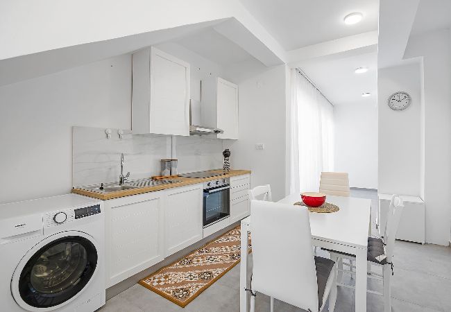 Apartment in Banjol - Modern Interior and Relaxing Environment - Max 2 Apartment in Banjol - Modern Interior and Relaxing Environment - Max 2