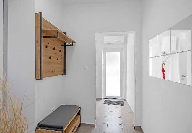 Apartment in Banjol - Modern Interior and Relaxing Environment - Max 2 Apartment in Banjol - Modern Interior and Relaxing Environment - Max 2