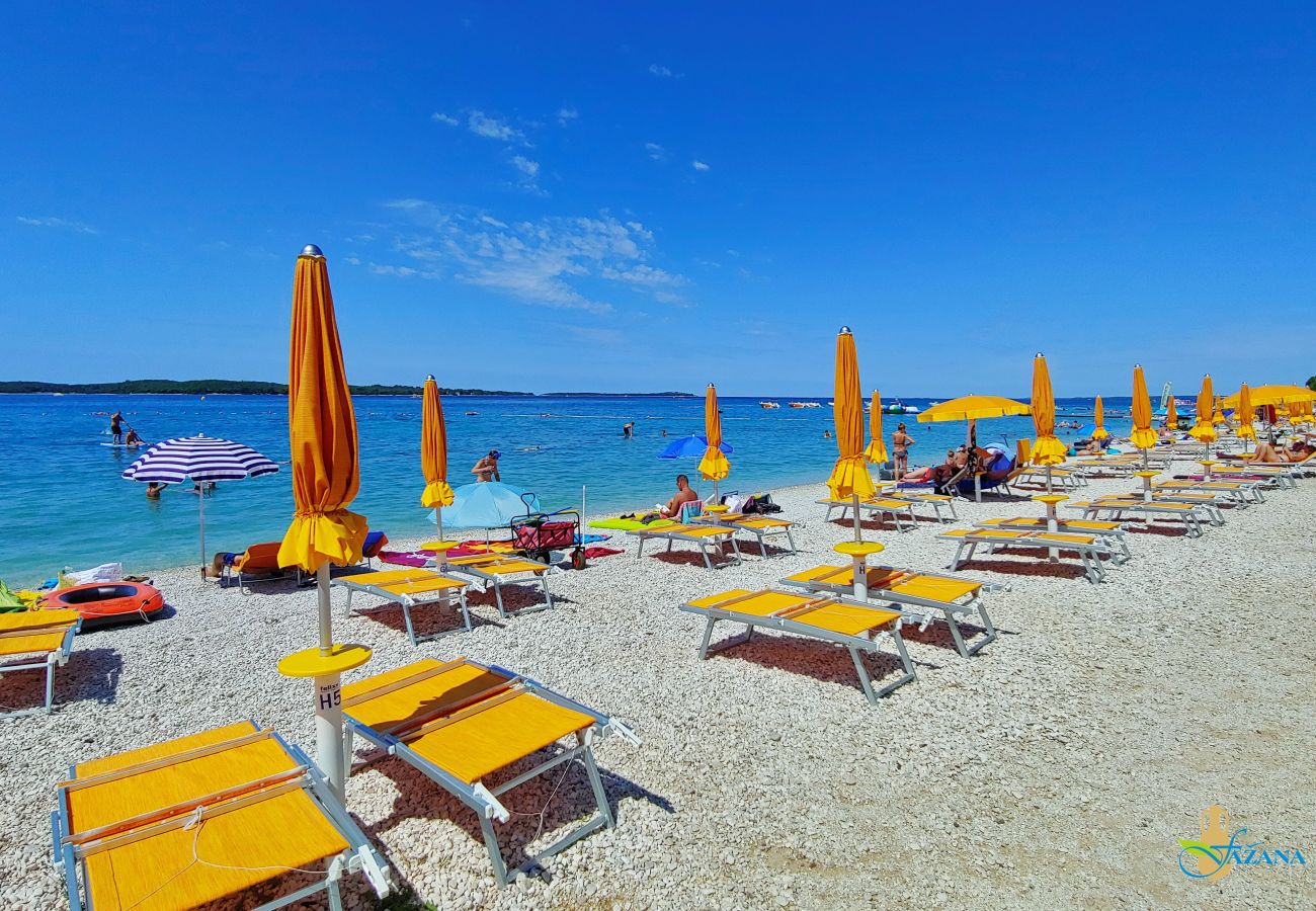 Apartment in Fažana - Apartment Ivana - Sea View, Pet Friendly 