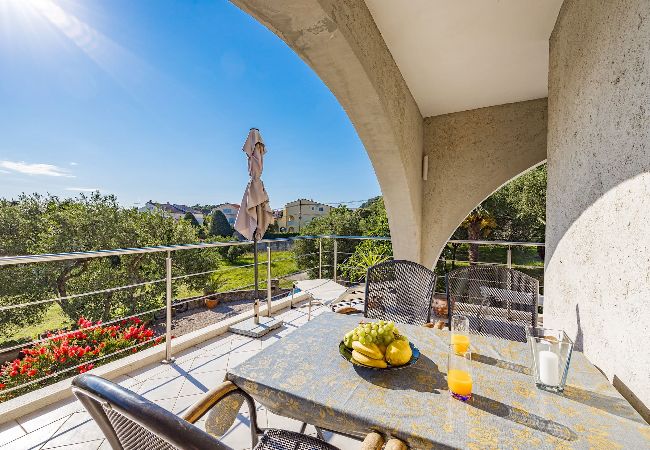 Apartment in Banjol - Magical Garden with Shared Jacuzzi - Blanka A2 Apartment in Banjol - Magical Garden with Shared Jacuzzi - Blanka A2