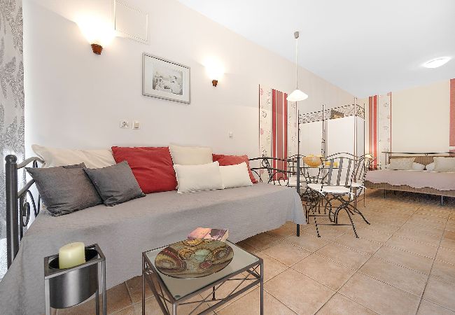 Studio in Banjol - Magical Garden, Shared Jacuzzi - Studio Blanka  Studio in Banjol - Magical Garden, Shared Jacuzzi - Studio Blanka