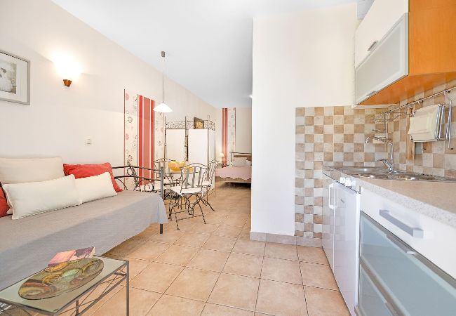 Studio in Banjol - Magical Garden, Shared Jacuzzi - Studio Blanka  Studio in Banjol - Magical Garden, Shared Jacuzzi - Studio Blanka
