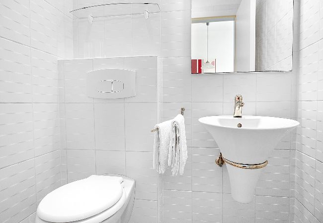 Studio in Banjol - Magical Garden, Shared Jacuzzi - Studio Blanka  Studio in Banjol - Magical Garden, Shared Jacuzzi - Studio Blanka