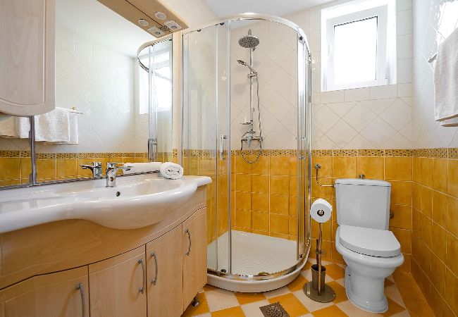 Studio in Banjol - Magical Garden with Shared Jacuzzi - Blanka C2 Studio in Banjol - Magical Garden with Shared Jacuzzi - Blanka C2