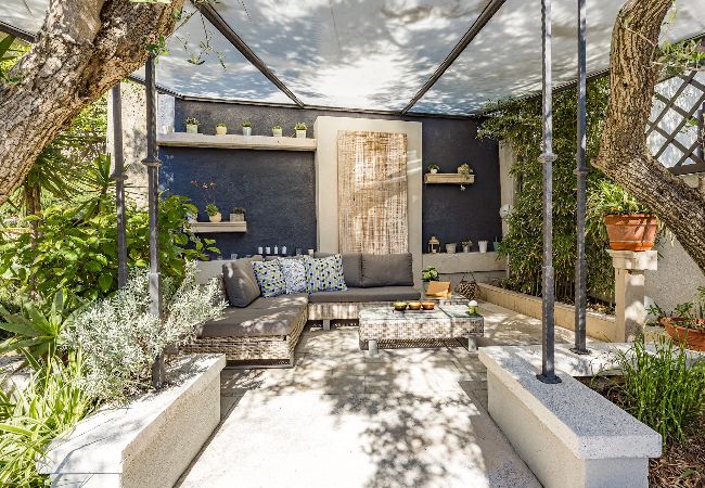 Studio in Banjol - Magical Garden with Shared Jacuzzi - Blanka C2 Studio in Banjol - Magical Garden with Shared Jacuzzi - Blanka C2