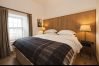 Cottage in Roundstone - Lichen Luxury Cottage - Within The Village 