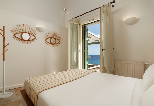 Villa in Andros - Premium Andros Escape Villa in Andros - Premium Andros Escape