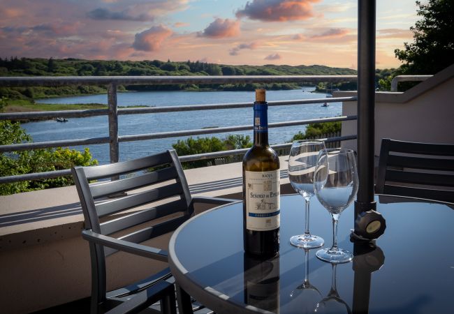 Apartment in Clifden - 4 Harbour Heights - Sea Views that Wow Apartment in Clifden - 4 Harbour Heights - Sea Views that Wow