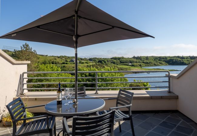 Apartment in Clifden - 4 Harbour Heights - Sea Views that Wow Apartment in Clifden - 4 Harbour Heights - Sea Views that Wow