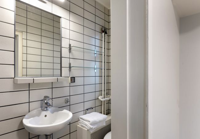 Terraced House in Athens - Spacious 3bdr Townhouse with Monumental View Terraced House in Athens - Spacious 3bdr Townhouse with Monumental View