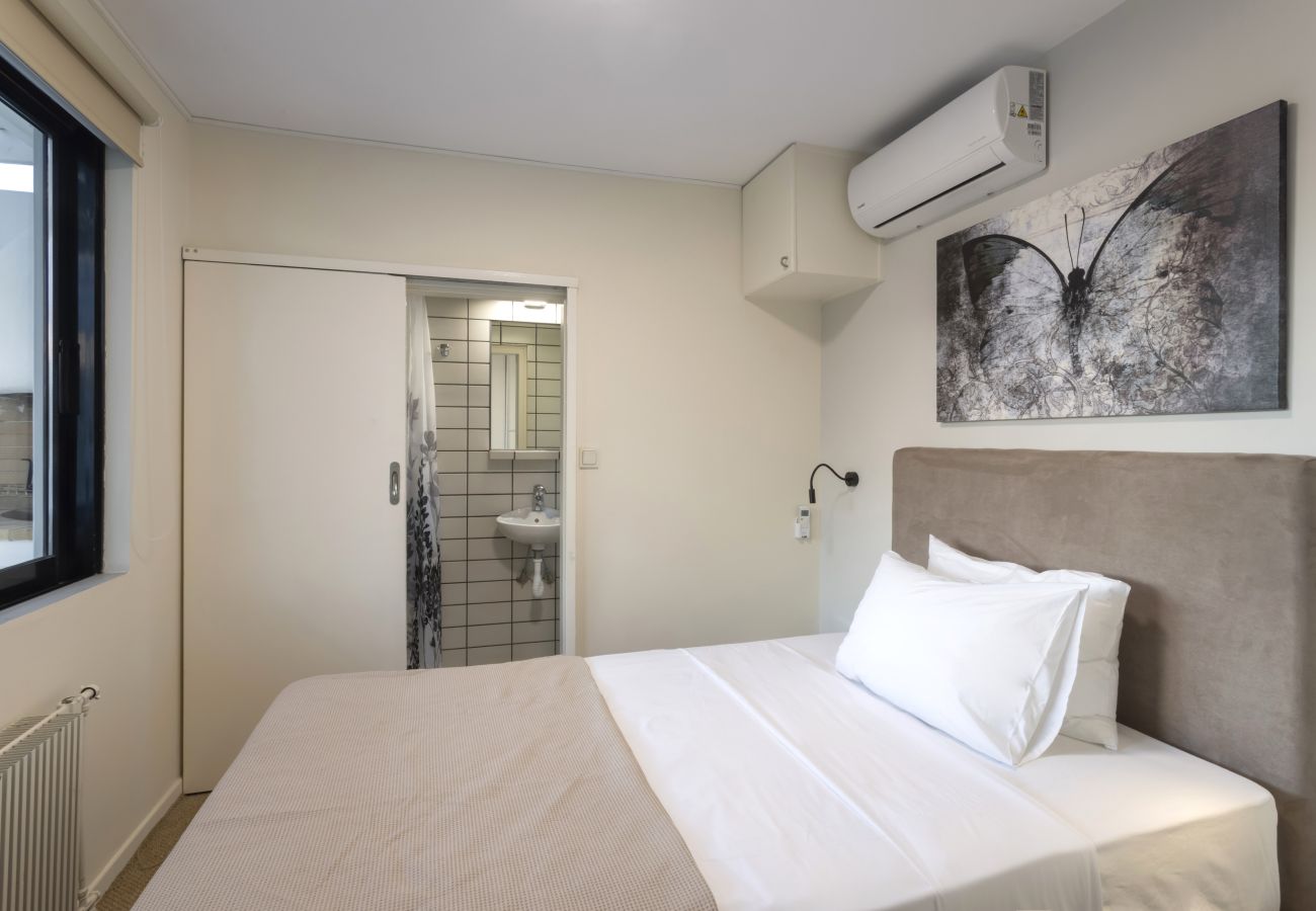 Townhouse in Athens - Spacious 3bdr Townhouse with Monumental View