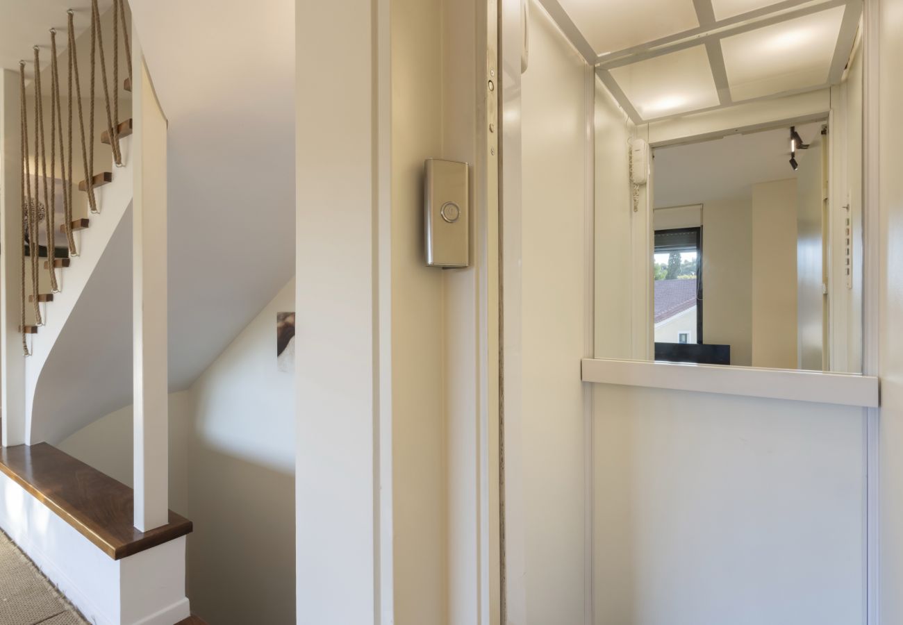 Townhouse in Athens - Spacious 3bdr Townhouse with Monumental View