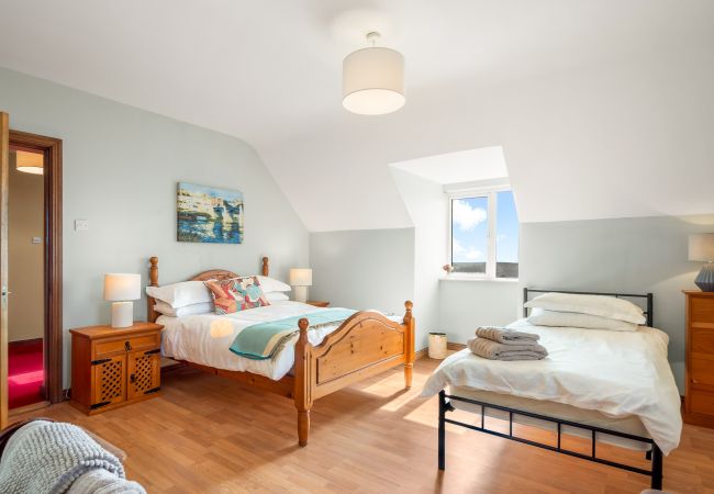 House in Clifden - Sky Road Lodge- Beautiful Views  House in Clifden - Sky Road Lodge- Beautiful Views