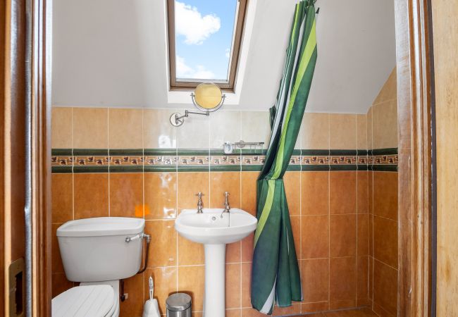 House in Clifden - Sky Road Lodge- Beautiful Views  House in Clifden - Sky Road Lodge- Beautiful Views