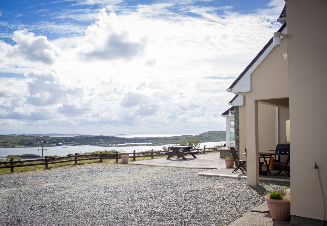 House in Clifden - Sky Road - Beautiful Views 