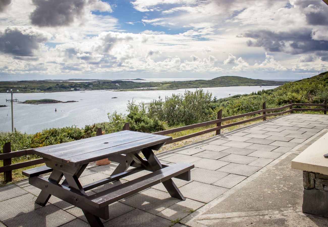 House in Clifden - Sky Road - Beautiful Views 