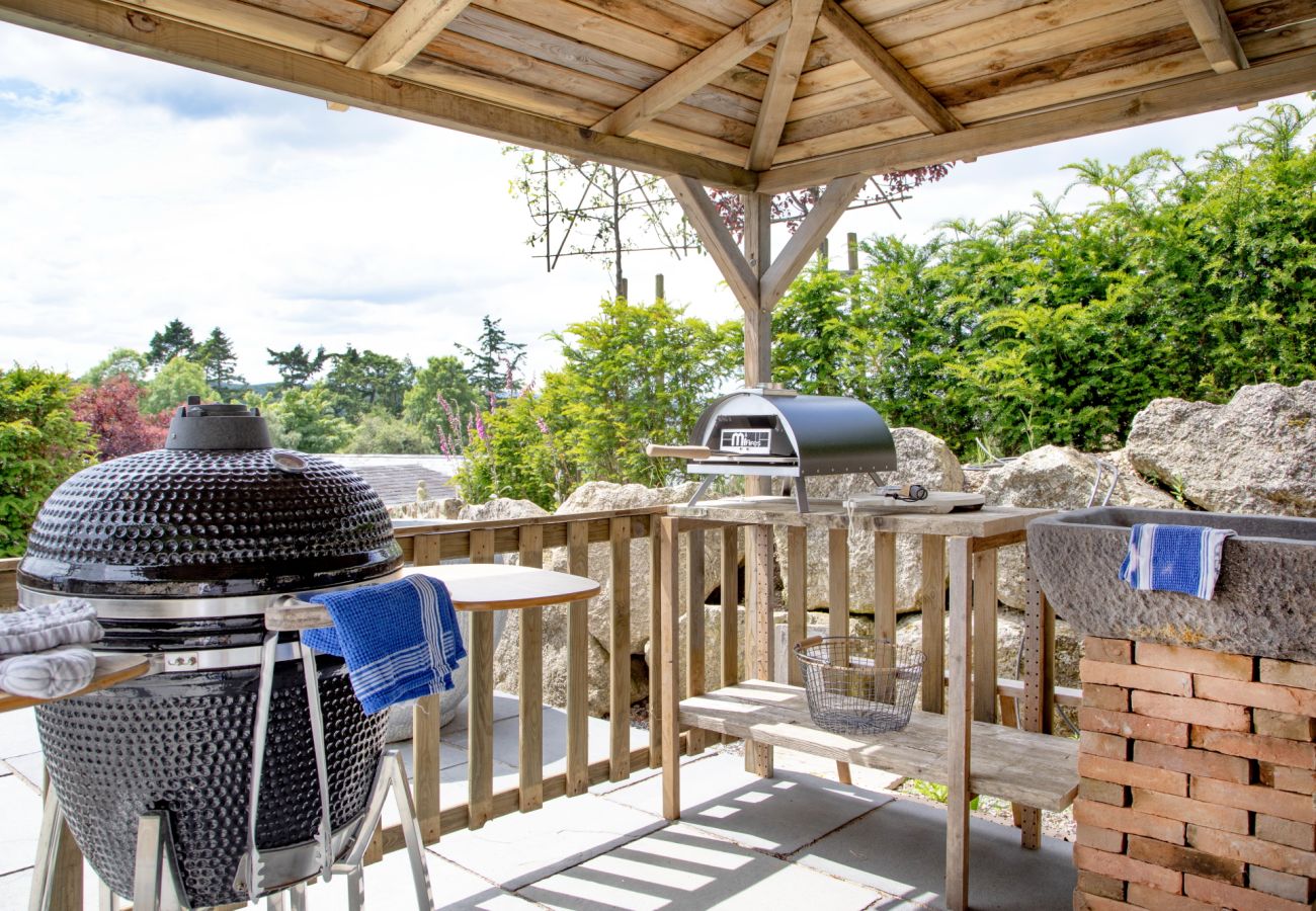 House in Chagford - Linscott Farmhouse - Boutique retreat with hot tub and natural pool