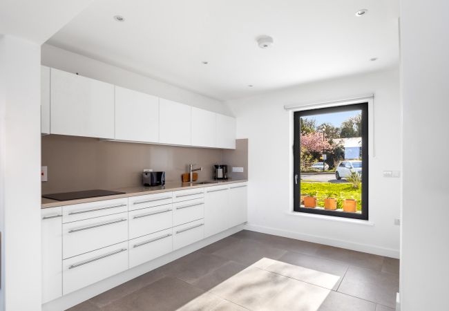House in Roundstone - West Haven -  A Coastal Retreat in the Heart of Roundstone House in Roundstone - West Haven -  A Coastal Retreat in the Heart of Roundstone