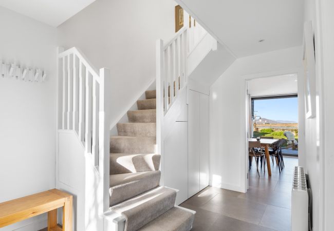 House in Roundstone - West Haven -  A Coastal Retreat in the Heart of Roundstone House in Roundstone - West Haven -  A Coastal Retreat in the Heart of Roundstone