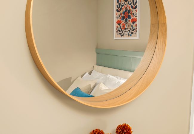 Studio in Clifden - Main Street Hideaway A Lush Retreat in Clifden Studio in Clifden - Main Street Hideaway A Lush Retreat in Clifden