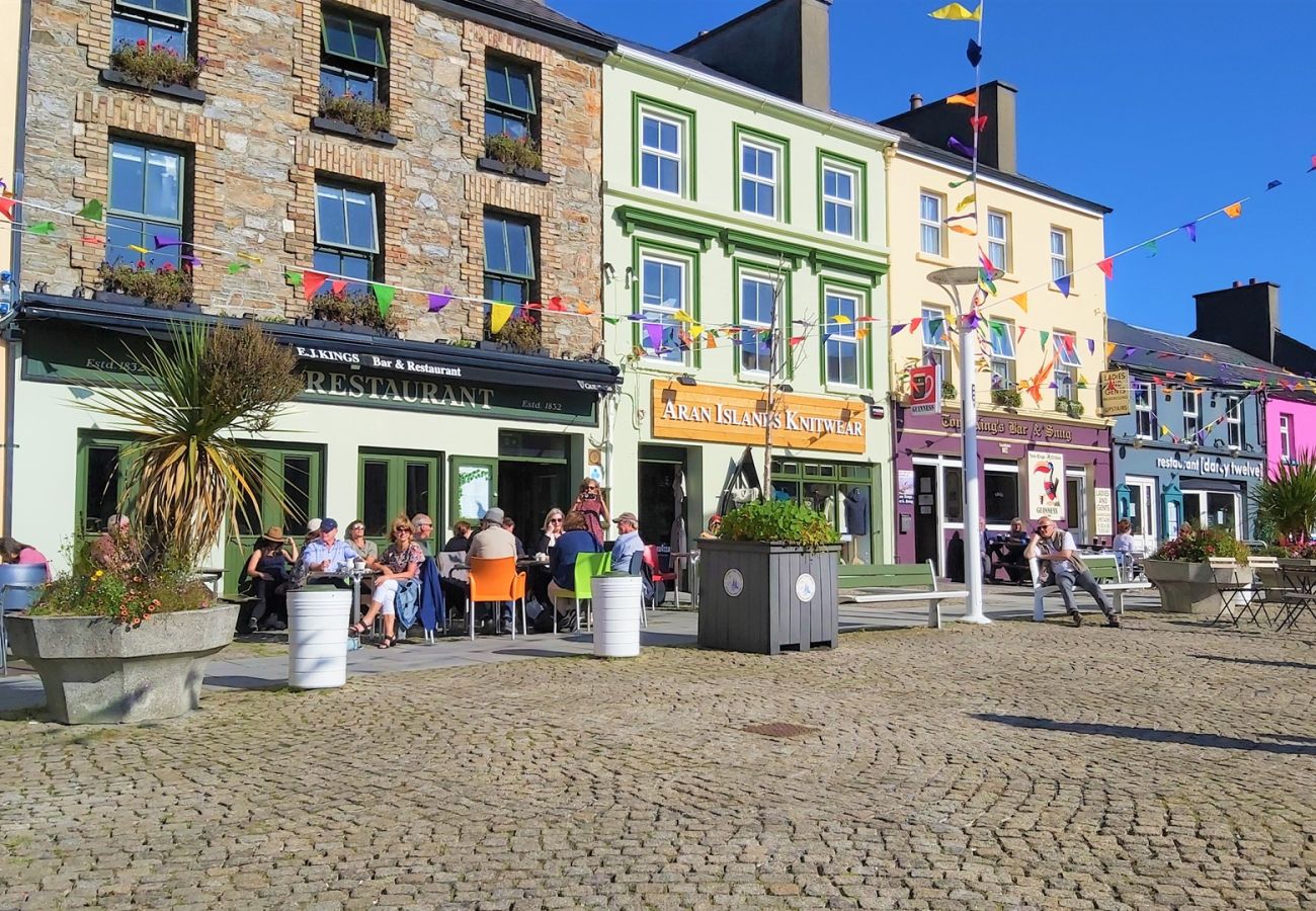 Apartment in Clifden - The Courtyard Escape Homely Haven in Clifden
