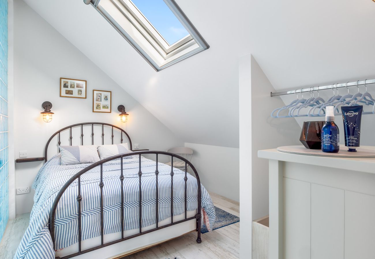 Cottage in Carna - Ocean Mist Luxurious Seaside Haven