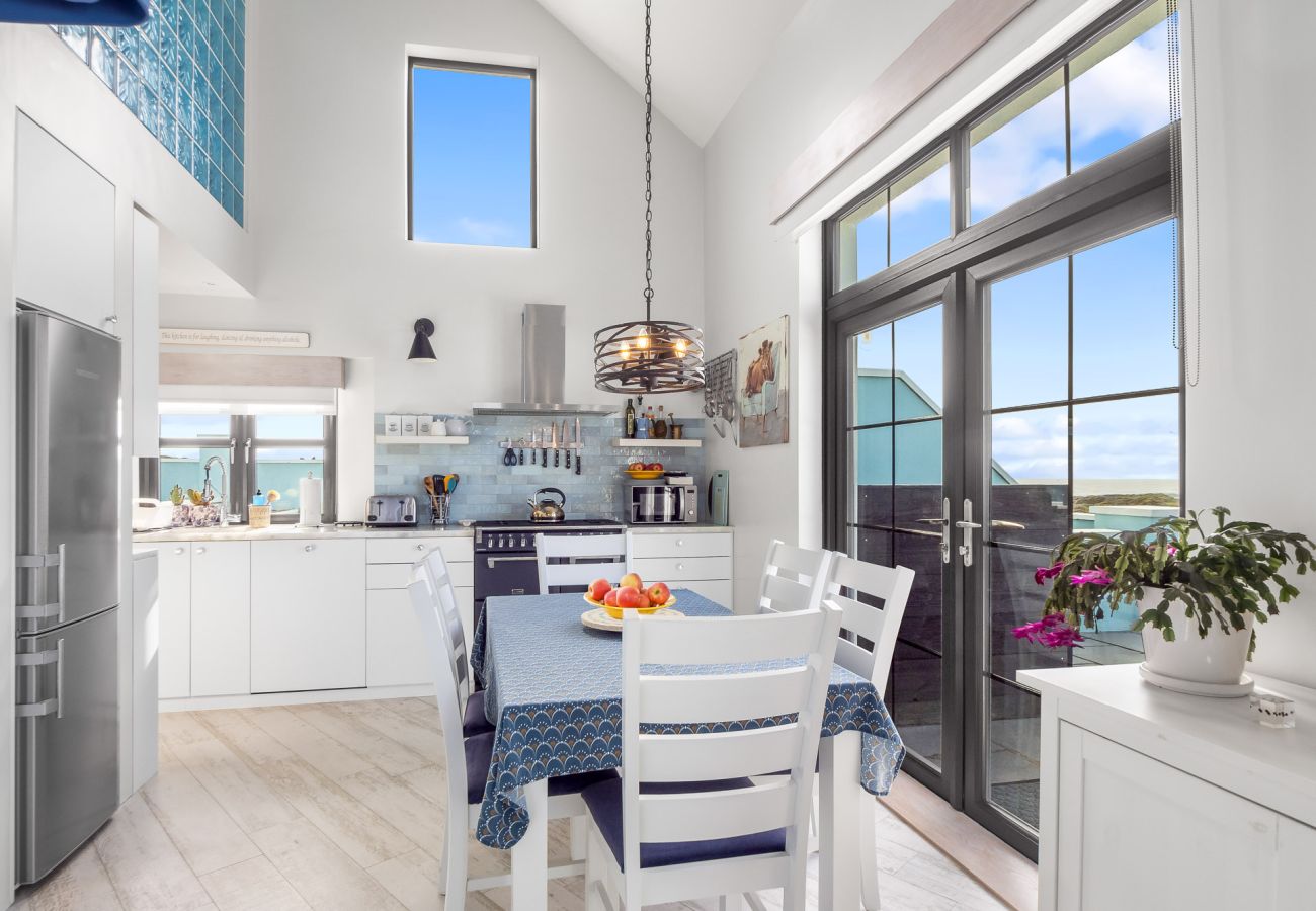Cottage in Carna - Ocean Mist Luxurious Seaside Haven