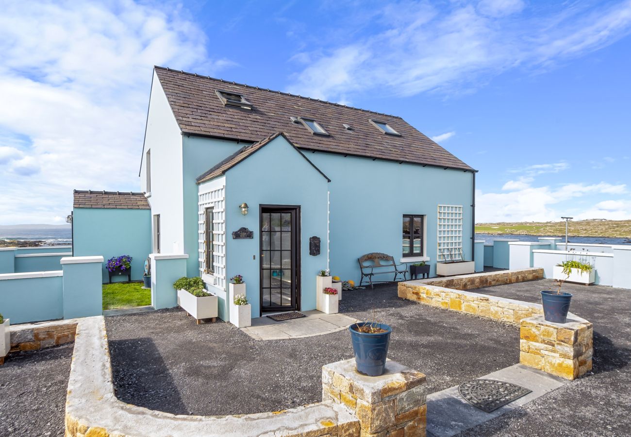 Cottage in Carna - Ocean Mist Luxurious Seaside Haven