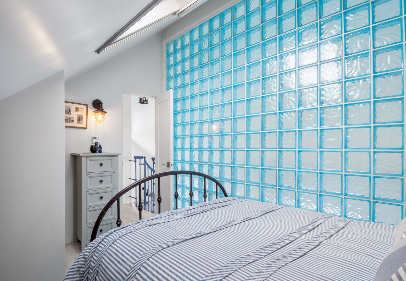 Cottage in Carna - Ocean Mist Luxurious Seaside Haven