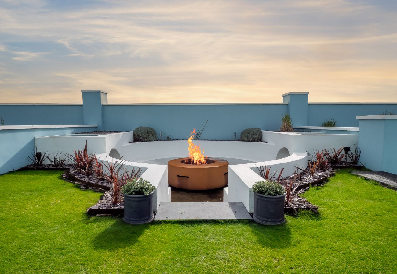 Cottage in Carna - Ocean Mist Luxurious Seaside Haven