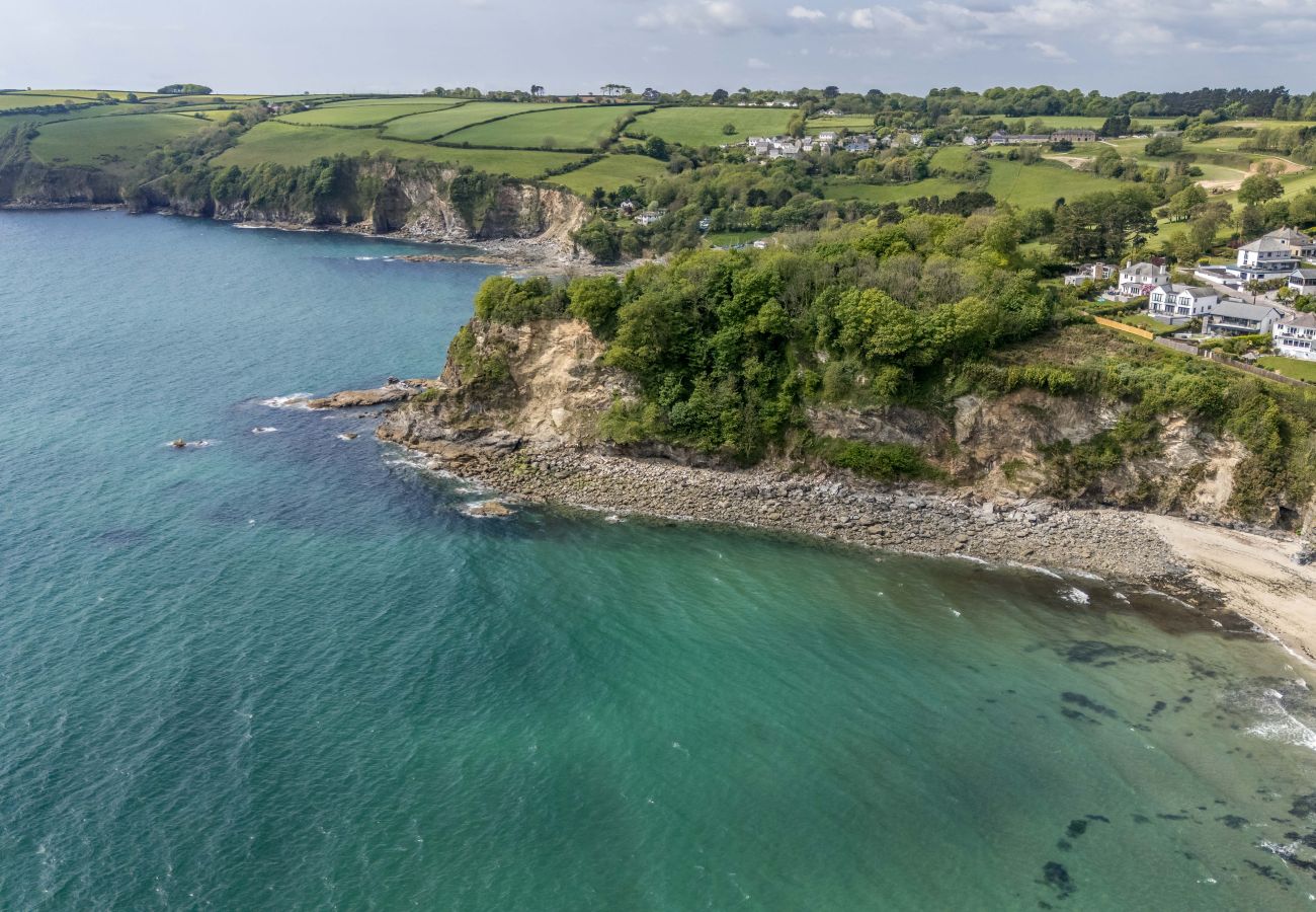 House in Charlestown - Blue Haze - Family accommodation with private beach access