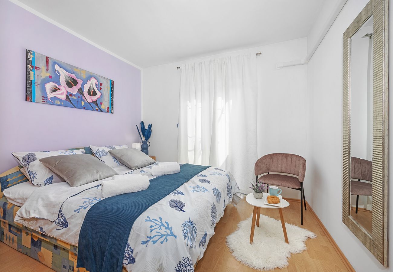 Apartment in Pula - Apartment Rossi Pula with Magical Garden