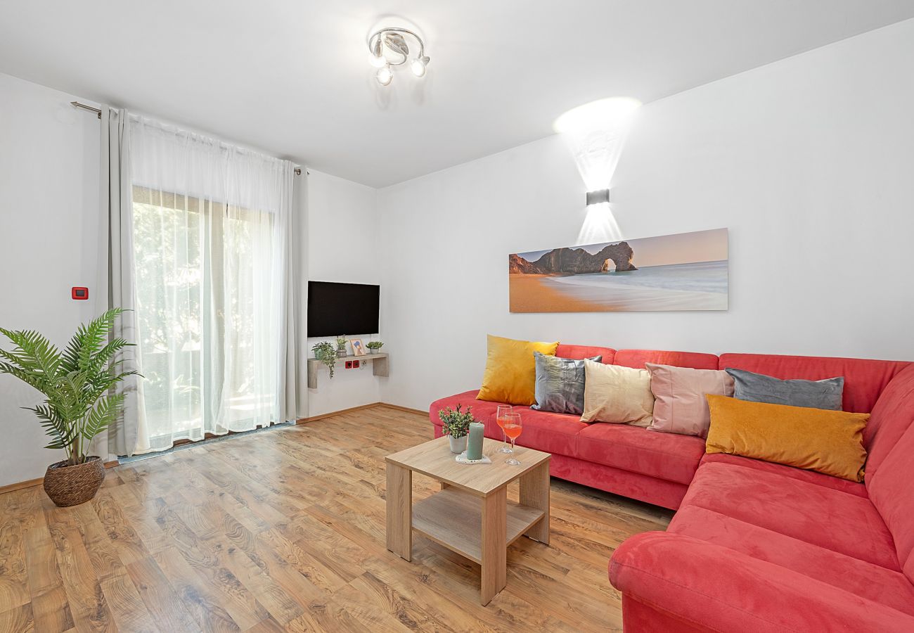Apartment in Pula - Apartment Rossi Pula with Magical Garden