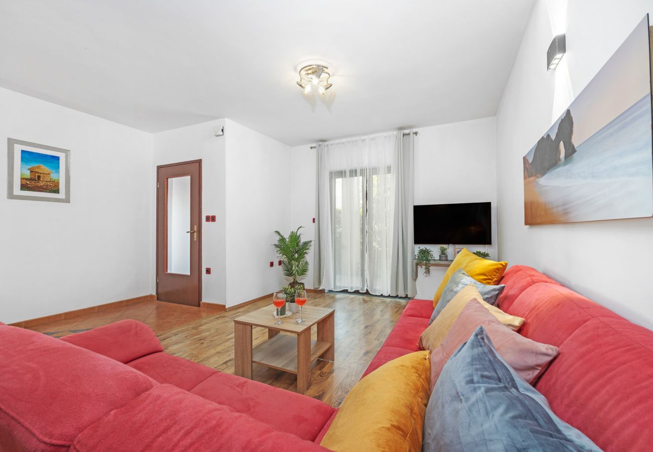 Apartment in Pula - Apartment Rossi Pula with Magical Garden