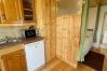 Chalet in Roundstone - Calla Chalet by the Sea Roundstone 