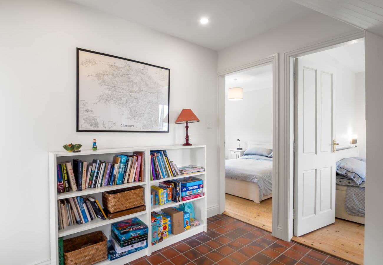 House in Roundstone -  Roundstone Vista 