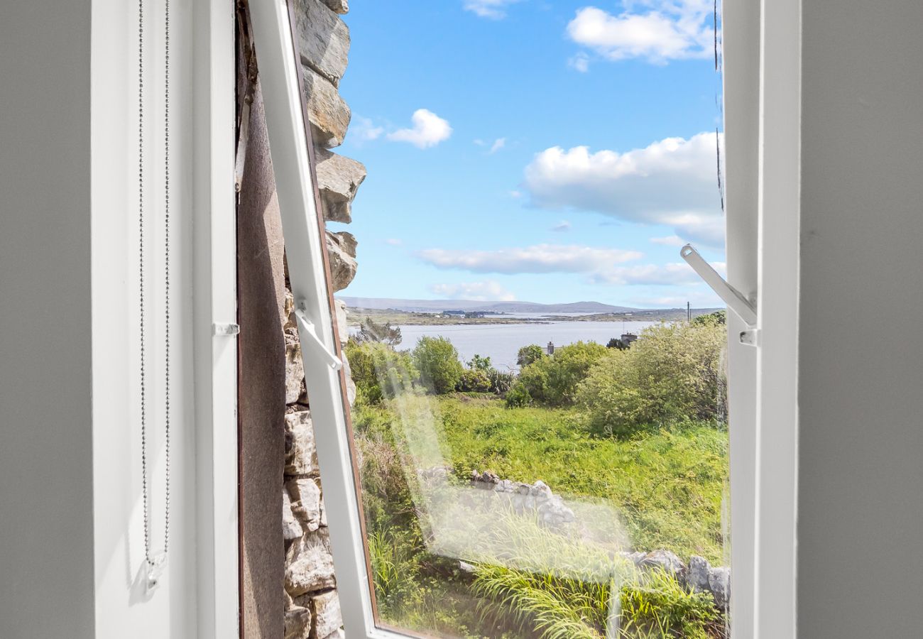 House in Roundstone -  Roundstone Vista 