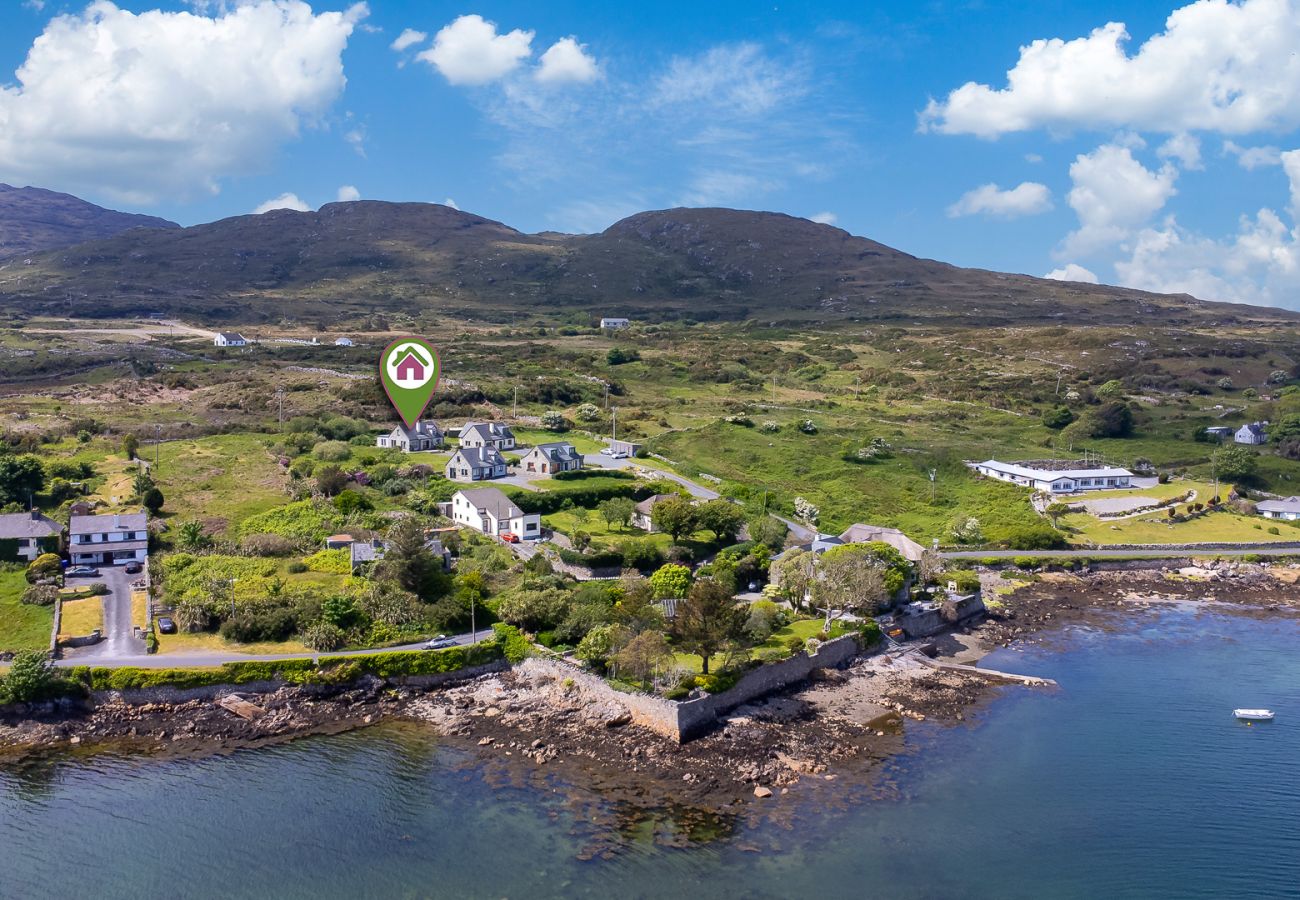 House in Roundstone -  Roundstone Vista 
