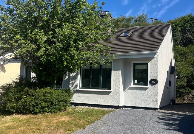 House in Clifden - 112 Clifden Glen charming and cosy home House in Clifden - 112 Clifden Glen charming and cosy home