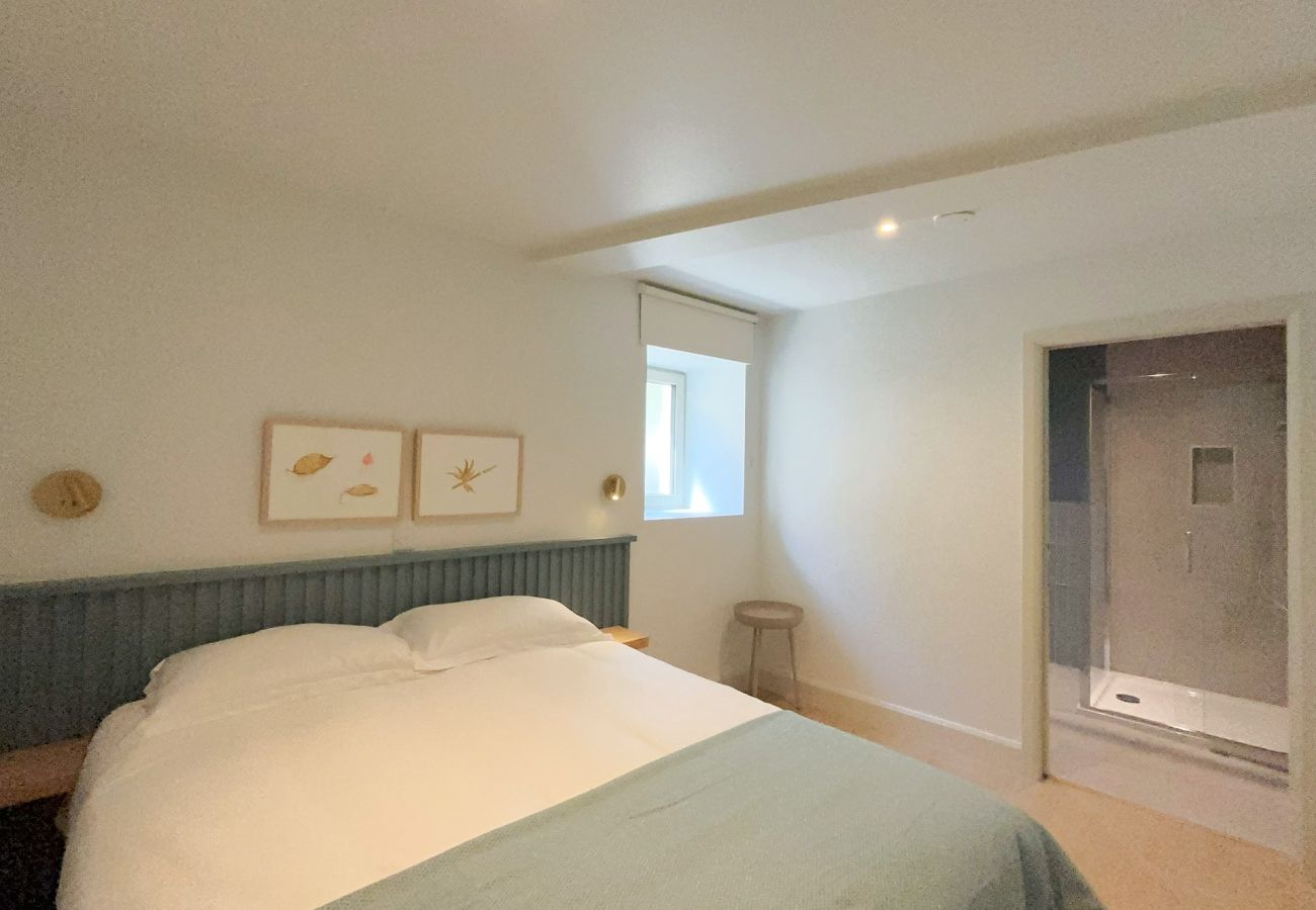 House in Clifden - The Warehouse, Clifden Modern and elegant 