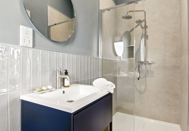 House in Clifden - The Loft @ The Warehouse Clifden House in Clifden - The Loft @ The Warehouse Clifden